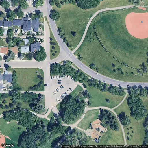 Tennis in Confederation Park