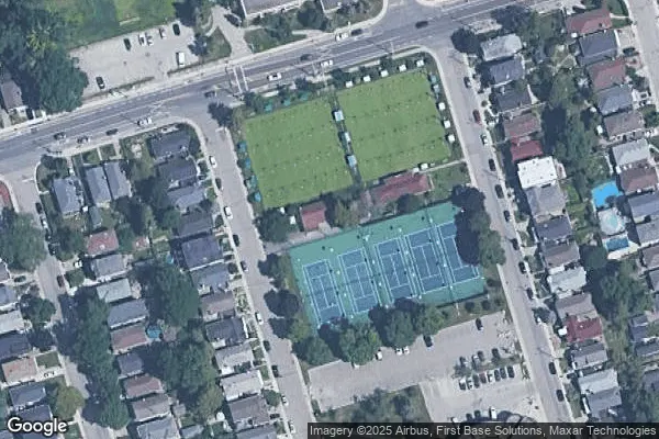 Tennis in East York Tennis Club