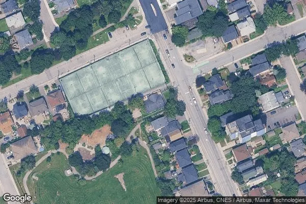 Tennis in Elmdale Tennis Club