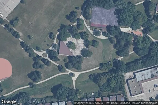 Tennis in Glen Shields Park
