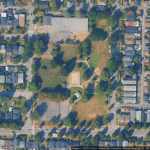 Tennis in Grays Park
