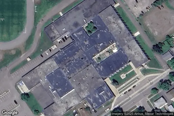 Tennis in Hammarskjold High School