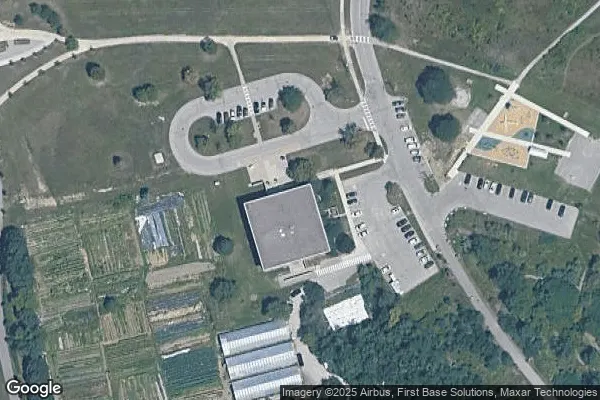 Tennis in Grandravine Park Tennis Courts