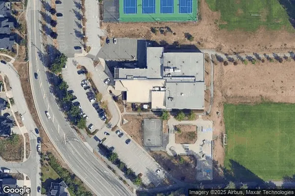 Tennis in Fraser Heights Rec Centre
