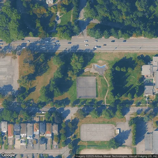 Tennis in Hastings Community Park