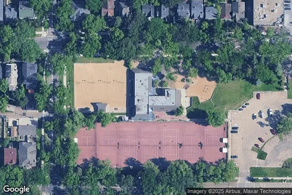 Tennis in Garneau Tennis Club