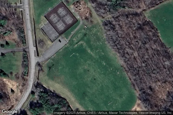 Tennis in Harold Barnhart Park