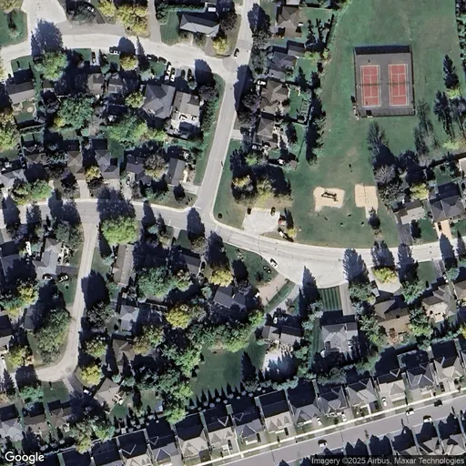 Tennis in Kinsmen Park