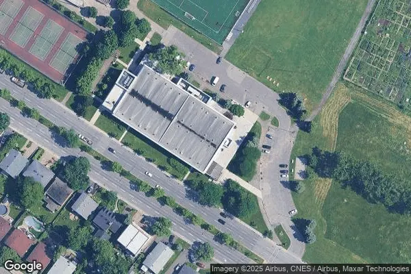 Tennis in Marcelin Wilson Park