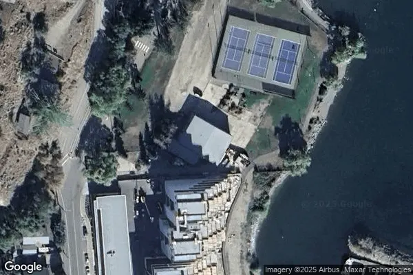 Tennis in Lakeshore Racquet Club