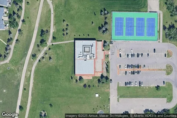 Tennis in Marlborough Park