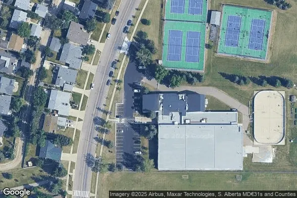 Tennis in Oakridge Racquet Club