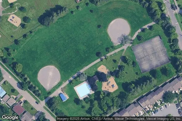 Tennis in Pushman Park