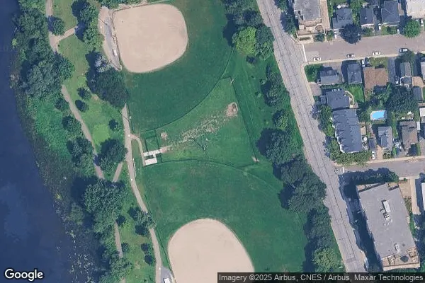 Tennis in Riverrain Park