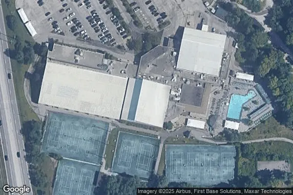 Tennis in Richmond Hill Country Club