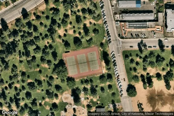 Tennis in Skaha Lake Park