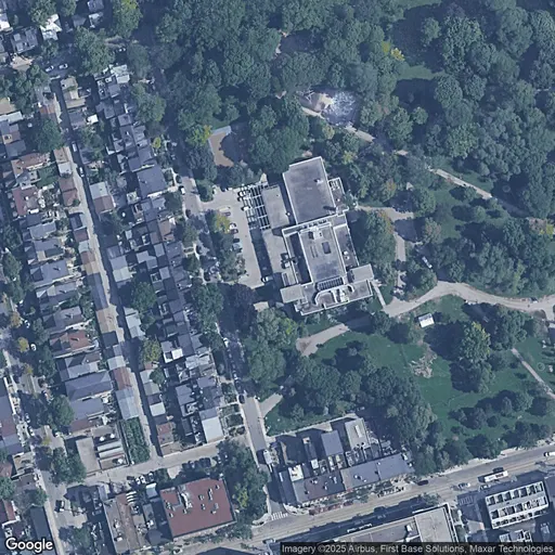 Tennis in Trinity Bellwoods Park