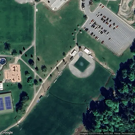 Tennis in Willow Point Park