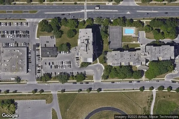Tennis in Pleasant Apartments