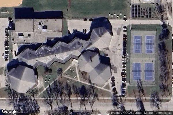 Tennis in Windsor Park Collegiate