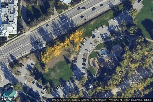 Tennis in Crossglen Park