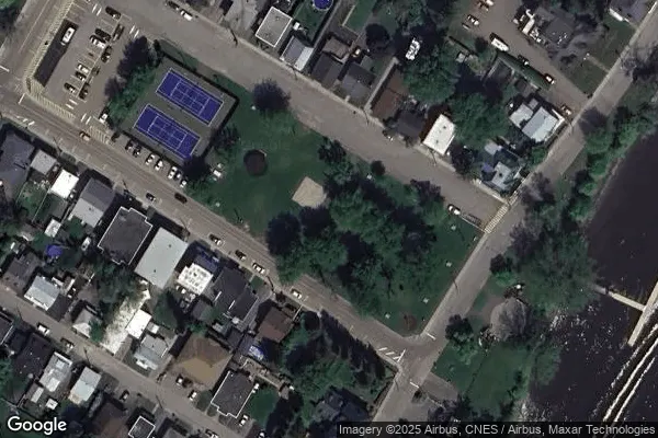 Tennis in Parc Ste-Genevieve