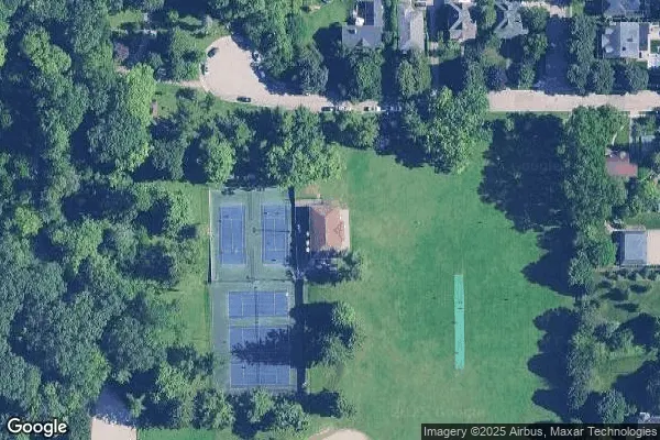 Tennis in Victoria Park Tennis Club