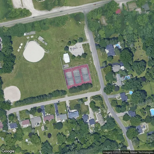 Tennis in Hilltop Tennis Club