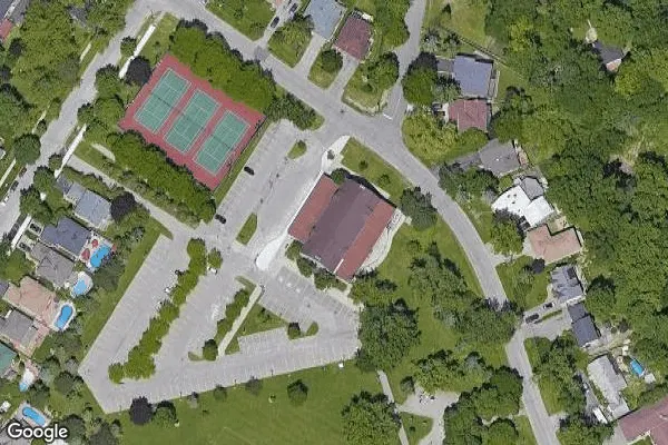 Tennis in West Rouge Tennis Club