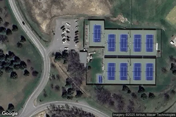 Tennis in Thunder Bay Cumunity Tennis Center