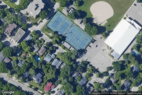 Tennis in Wallace Park Tennis Club