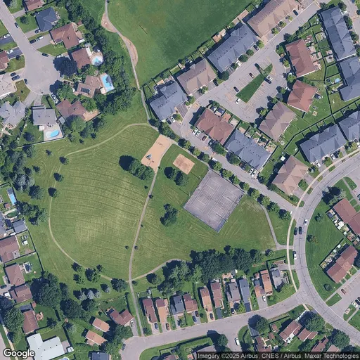 Tennis in Woodburn Park
