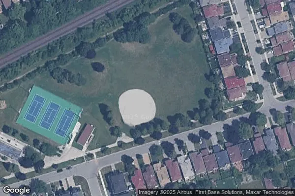 Tennis in Vaughan Crest Park