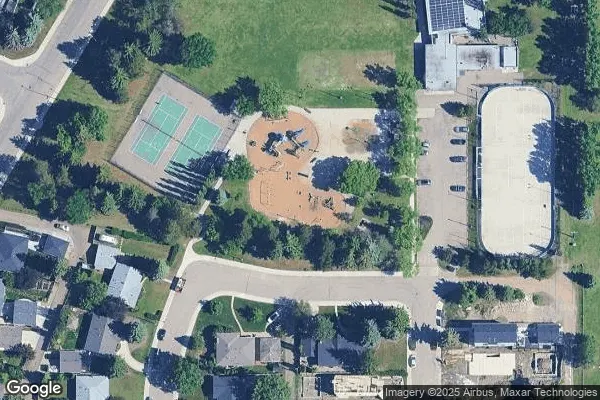 Tennis in Laurier Heights Park