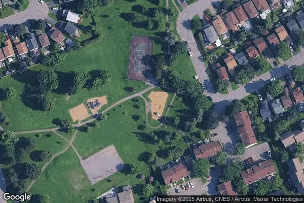Tennis in St Francois Park