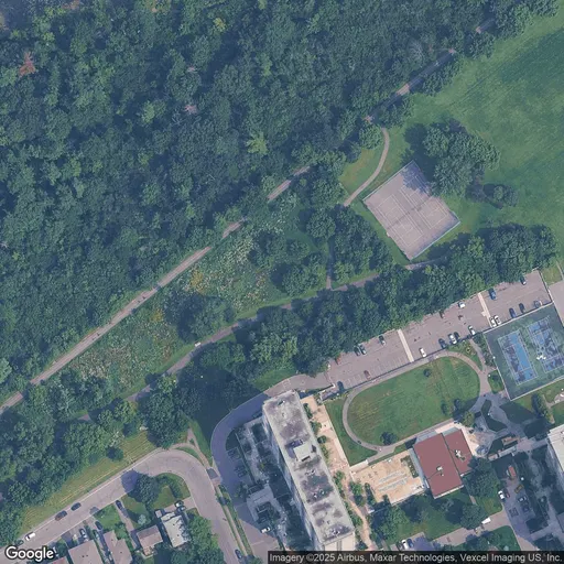 Tennis in Lincoln Heights Park